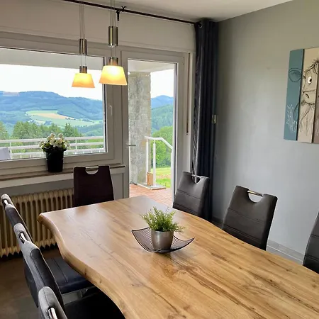 Am Vogelsang * Meschede